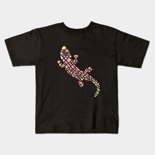 Cute mosaic pink lizard Kids T-Shirt